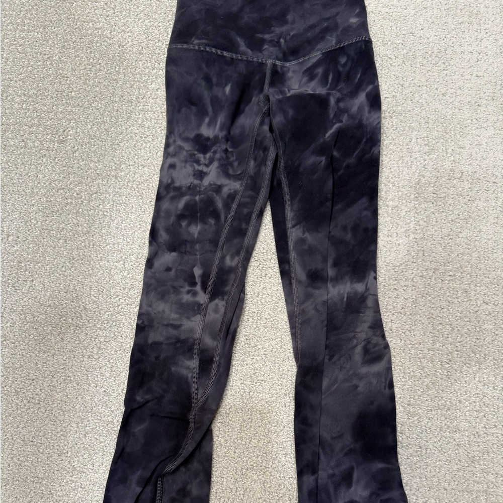 Align leggings - worn twice size 0
28 length